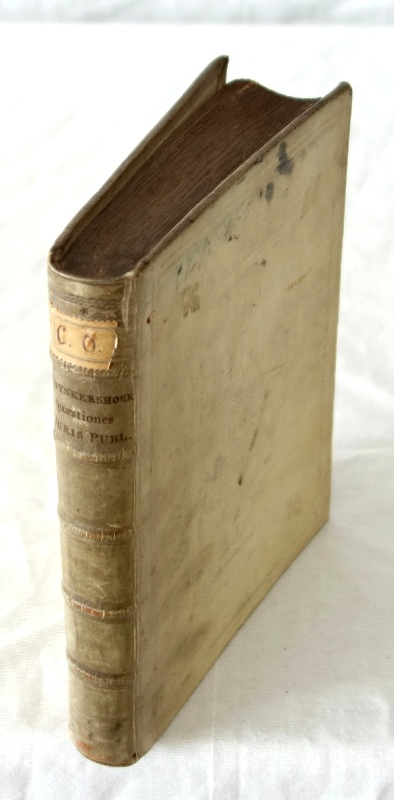 BYNKERSHOEK,C.v., Quaestionum juris publici libri duo. Leiden 1752